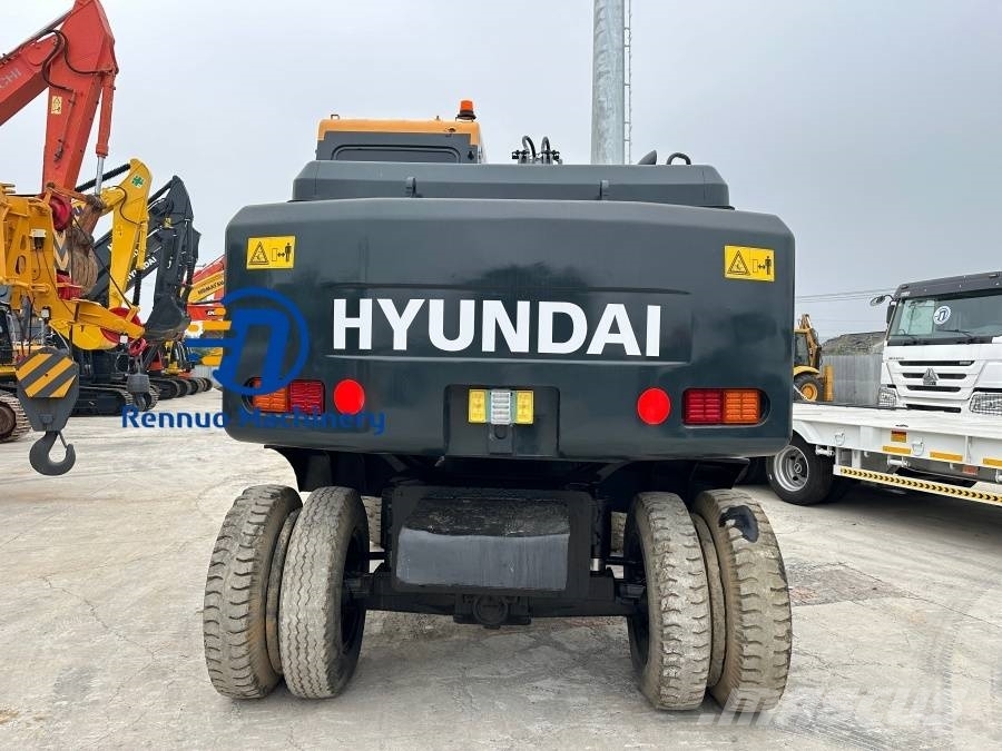 Hyundai 150W-9 Wheeled excavators