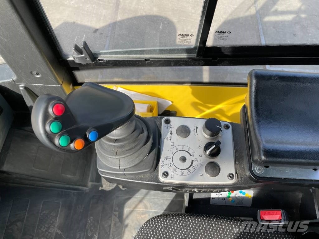 Bomag BW 213 D-5 Enojni valjarji