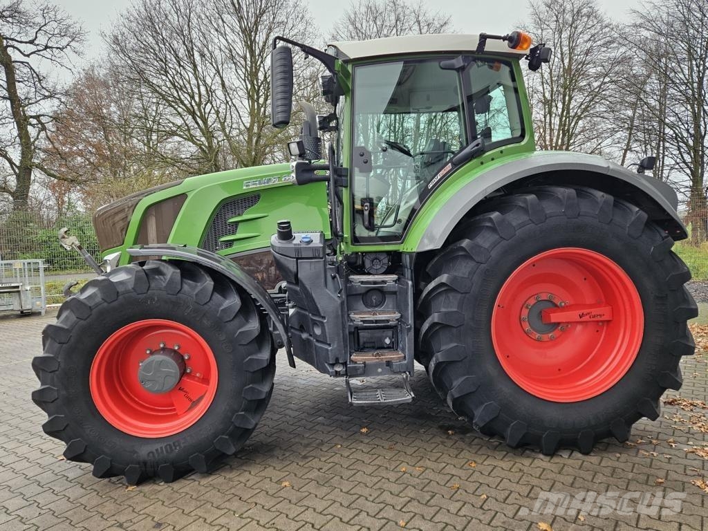 Fendt 824 VARIO PROFI PLUS Tractors