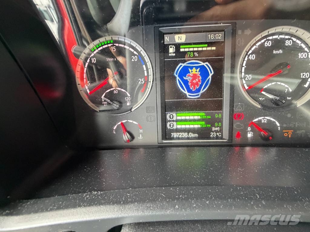 Scania R 490 Vetopöytäautot