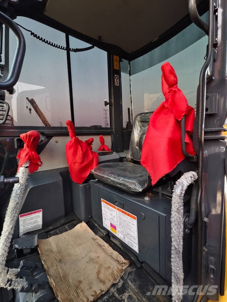 Komatsu PC 30 Εκσκαφάκι (διαβολάκι) < 7t