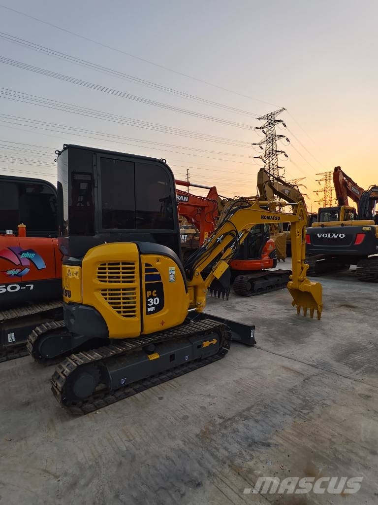 Komatsu PC 30 Εκσκαφάκι (διαβολάκι) < 7t
