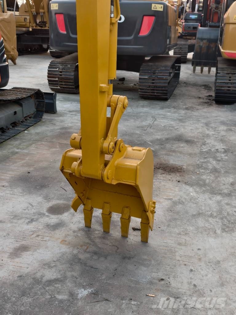 Komatsu PC 30 Εκσκαφάκι (διαβολάκι) < 7t