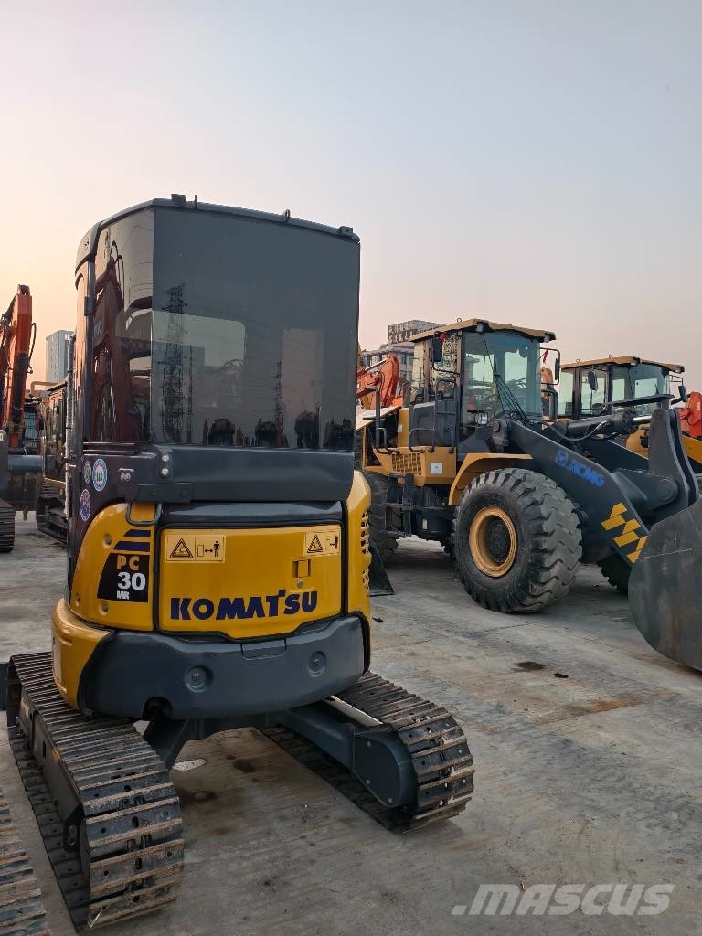 Komatsu PC 30 Εκσκαφάκι (διαβολάκι) < 7t