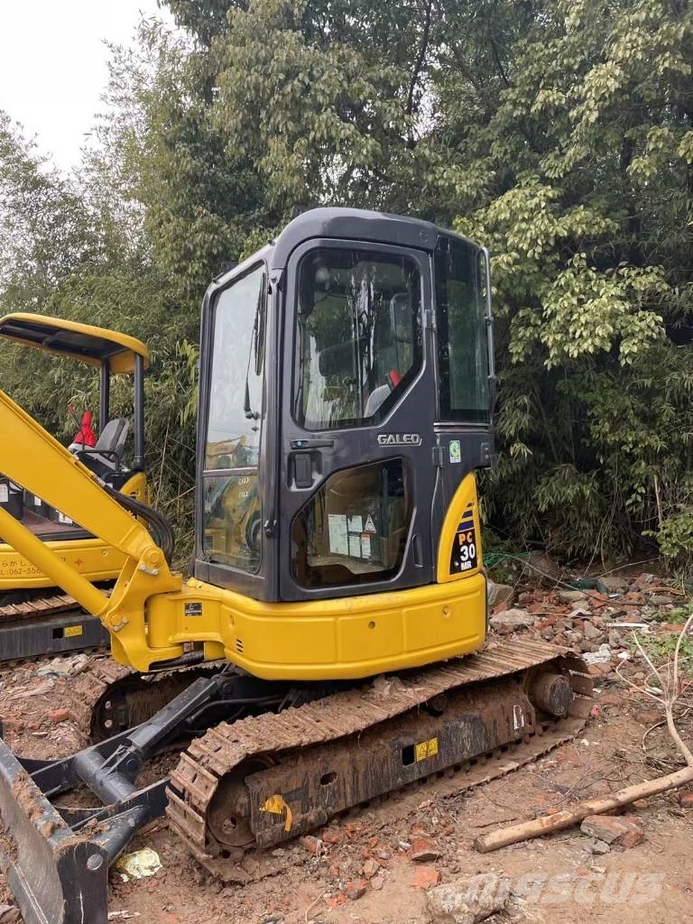 Komatsu PC30 FULL CARBIN Εκσκαφάκι (διαβολάκι) < 7t