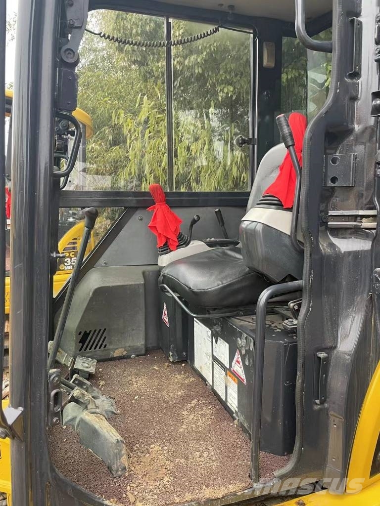 Komatsu PC30 FULL CARBIN Εκσκαφάκι (διαβολάκι) < 7t