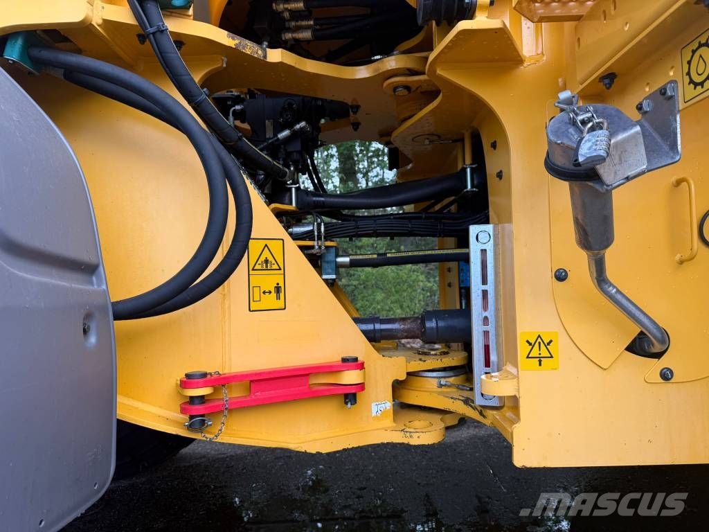 Volvo L90F Low hours Rataslaadurid