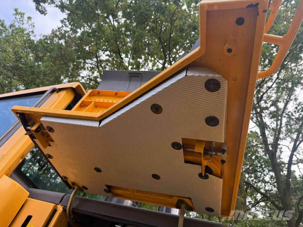 Volvo L90F Low hours Rataslaadurid
