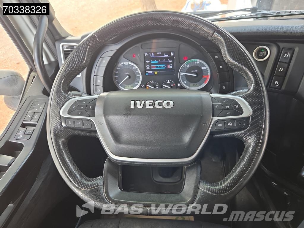 Iveco S-Way 490 4X2 Retarder 2x Tanks Standklima ACC Nav Sattelzugmaschinen