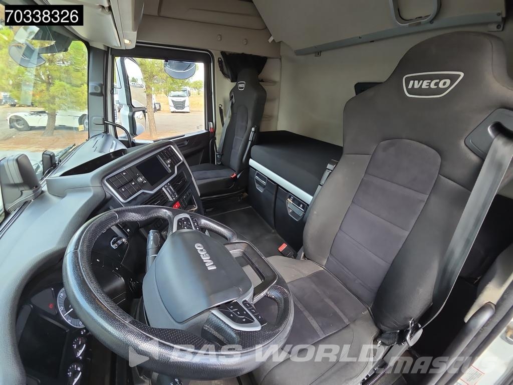 Iveco S-Way 490 4X2 Retarder 2x Tanks Standklima ACC Nav Sattelzugmaschinen