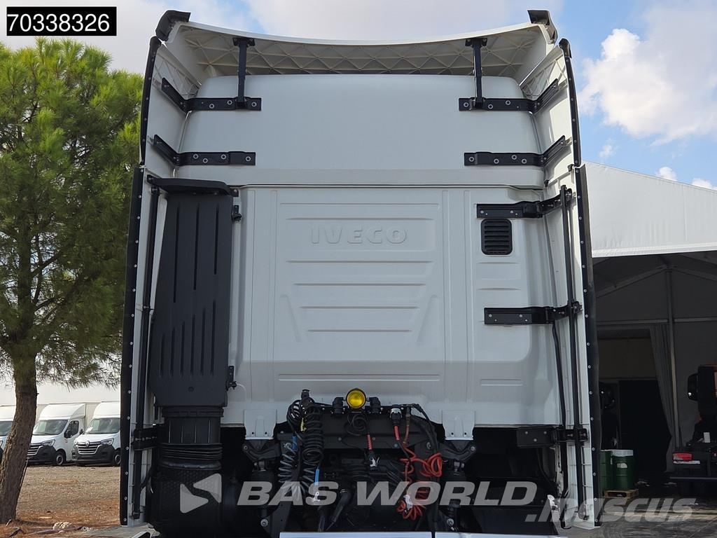 Iveco S-Way 490 4X2 Retarder 2x Tanks Standklima ACC Nav Sattelzugmaschinen