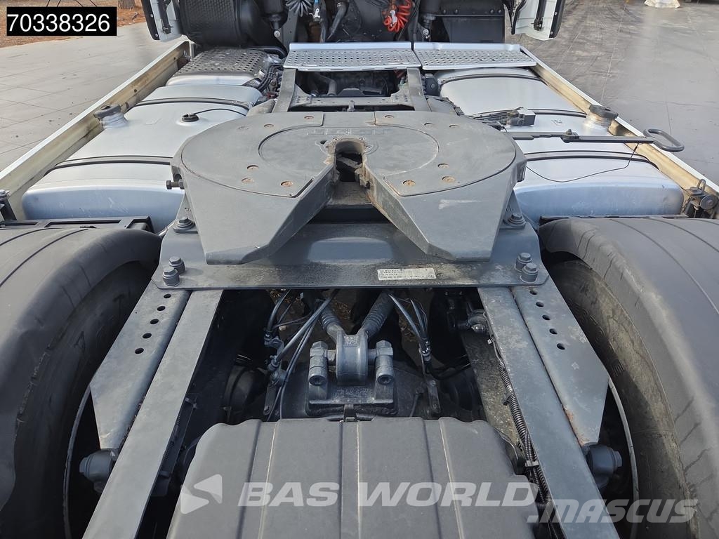 Iveco S-Way 490 4X2 Retarder 2x Tanks Standklima ACC Nav Sattelzugmaschinen