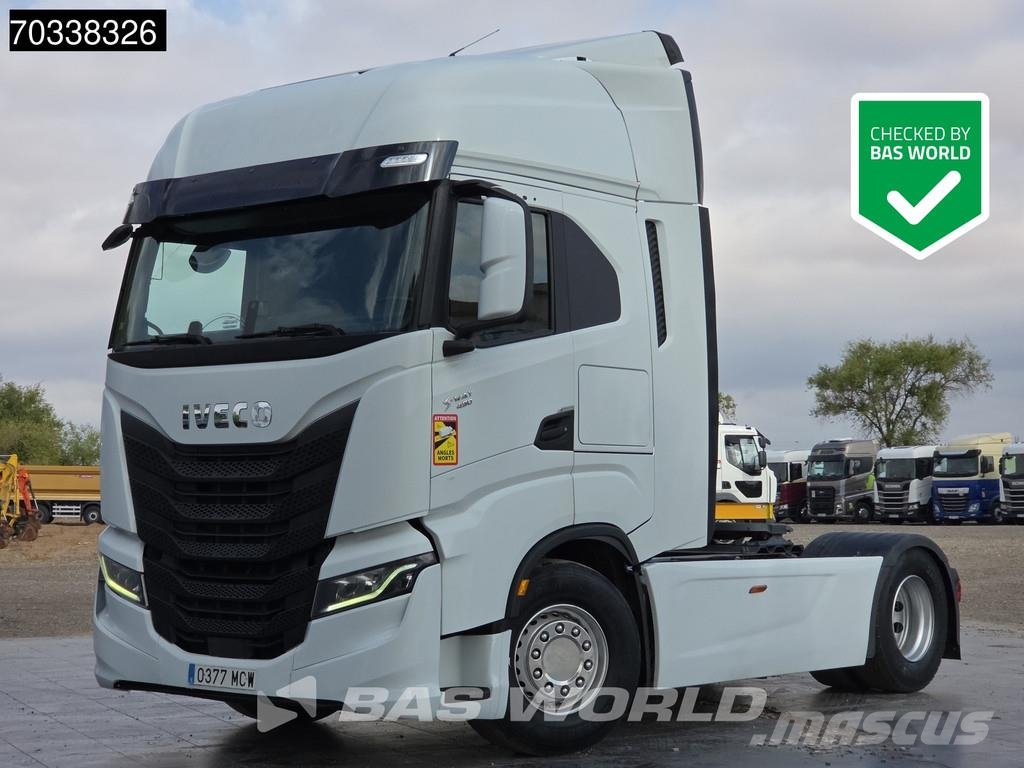 Iveco S-Way 490 4X2 Retarder 2x Tanks Standklima ACC Nav Sattelzugmaschinen