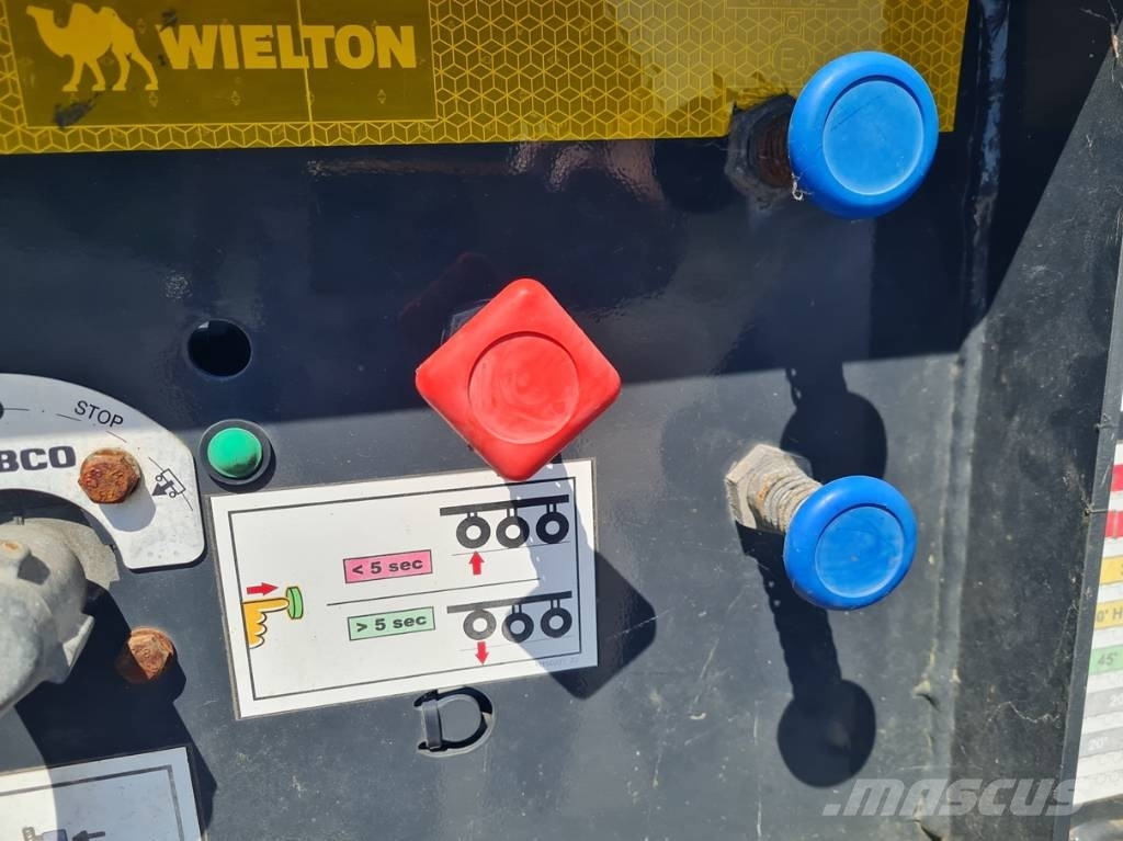 Wielton NS-3 Konteinertreileri