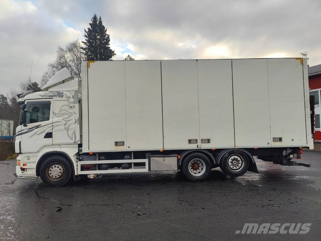 Scania R 500 Camiones con caja de remolque