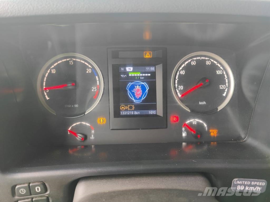 Scania R 500 Camiones con caja de remolque