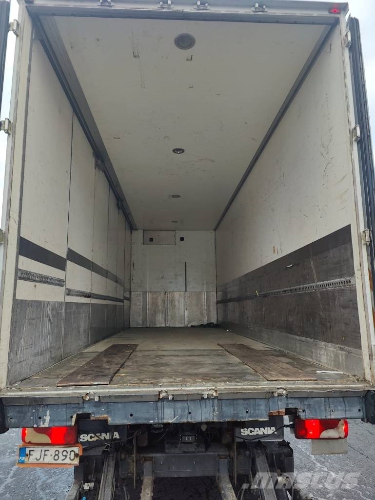 Scania R 500 Camiones con caja de remolque