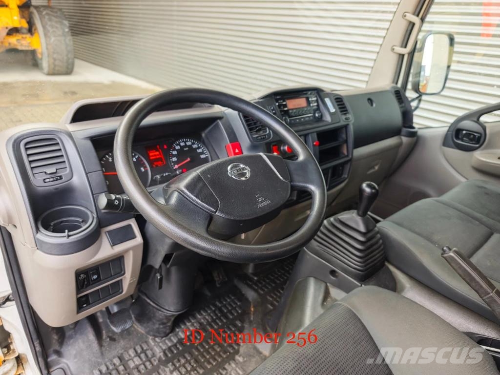 Nissan Cabstar 35.12 NT400 Movex TLR 18 المنصات الهوائية المثبتة على شاحنة