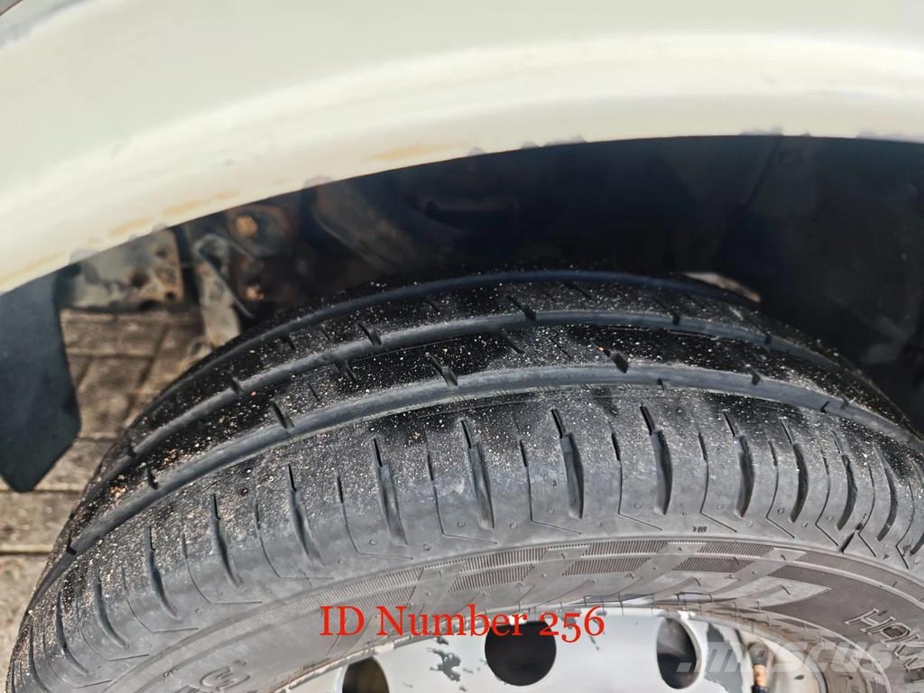 Nissan Cabstar 35.12 NT400 Movex TLR 18 المنصات الهوائية المثبتة على شاحنة