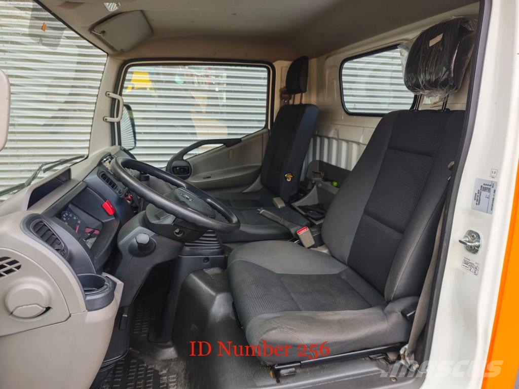 Nissan Cabstar 35.12 NT400 Movex TLR 18 المنصات الهوائية المثبتة على شاحنة