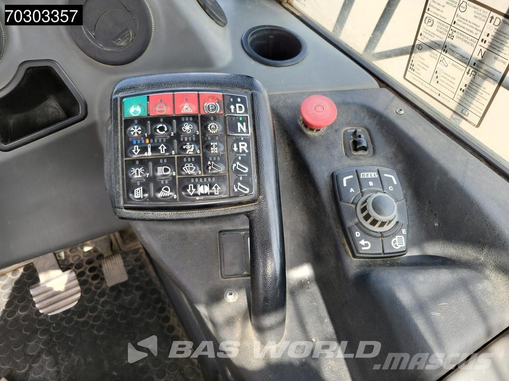 Bell B30 E 铰接式自卸车