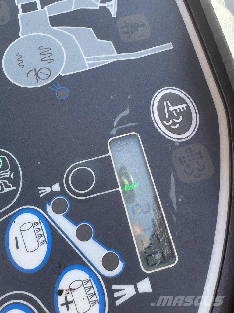 Hamm HD 8 VV مداحل ثنائية الاسطوانة