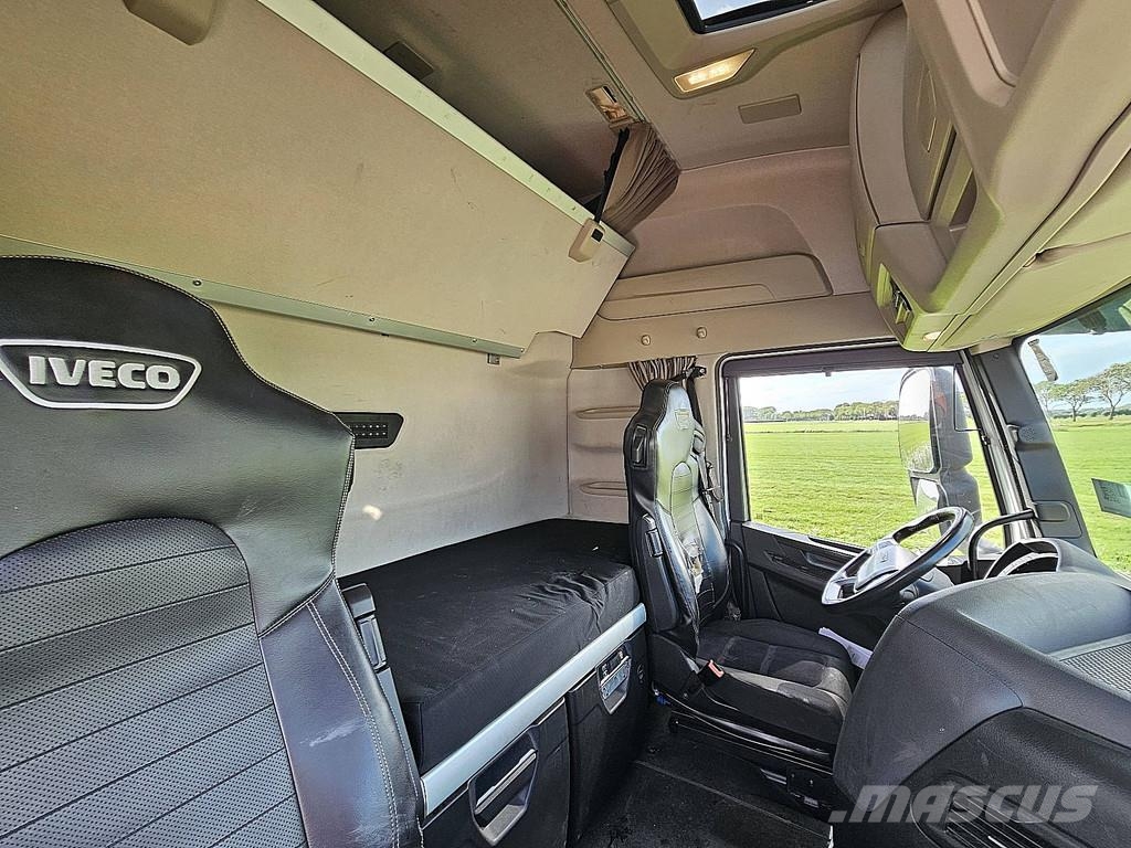 Iveco S-WAY AS440S46 Sattelzugmaschinen
