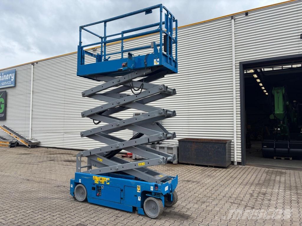 Genie GS-3232 Scissor lifts