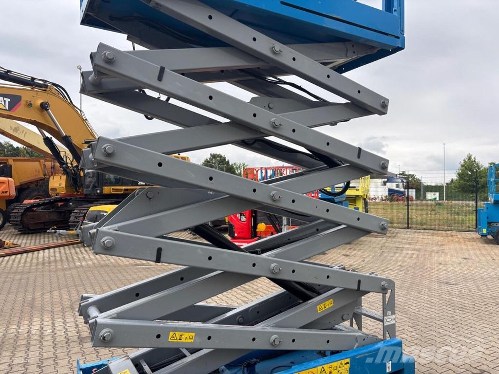Genie GS-3232 Scissor lifts