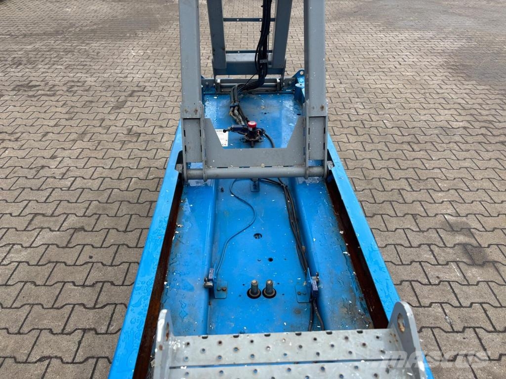 Genie GS-3232 Scissor lifts