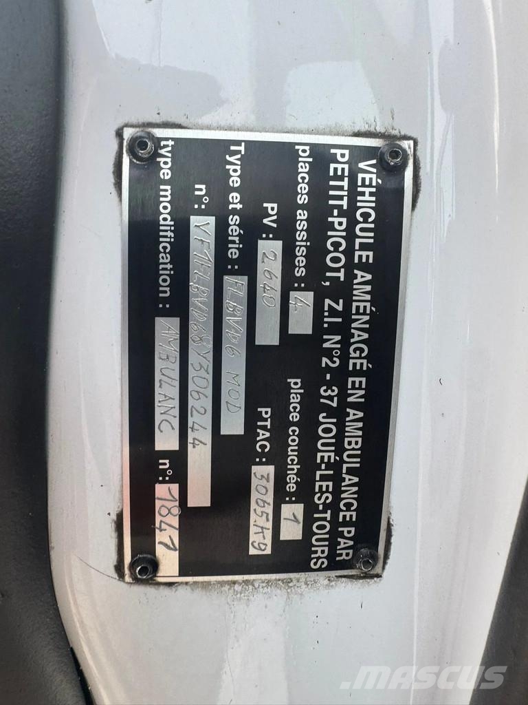 Renault Trafic **BELGIAN ORIGINE-AIRCO** Ambulancias