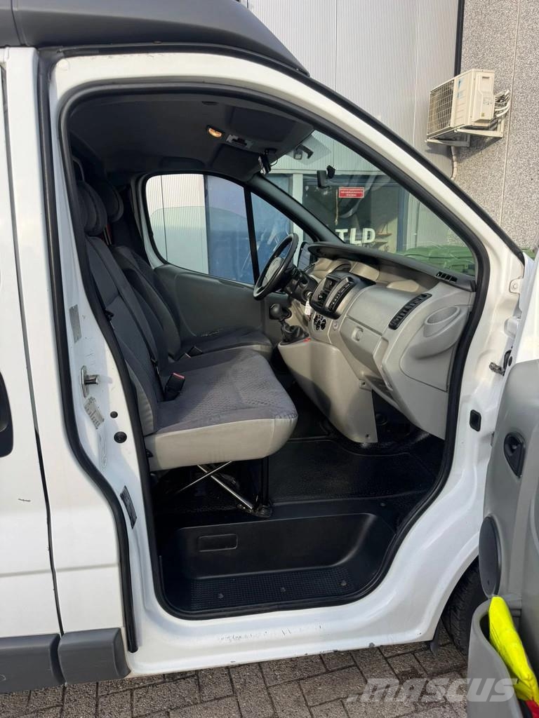 Renault Trafic **BELGIAN ORIGINE-AIRCO** Ambulancias
