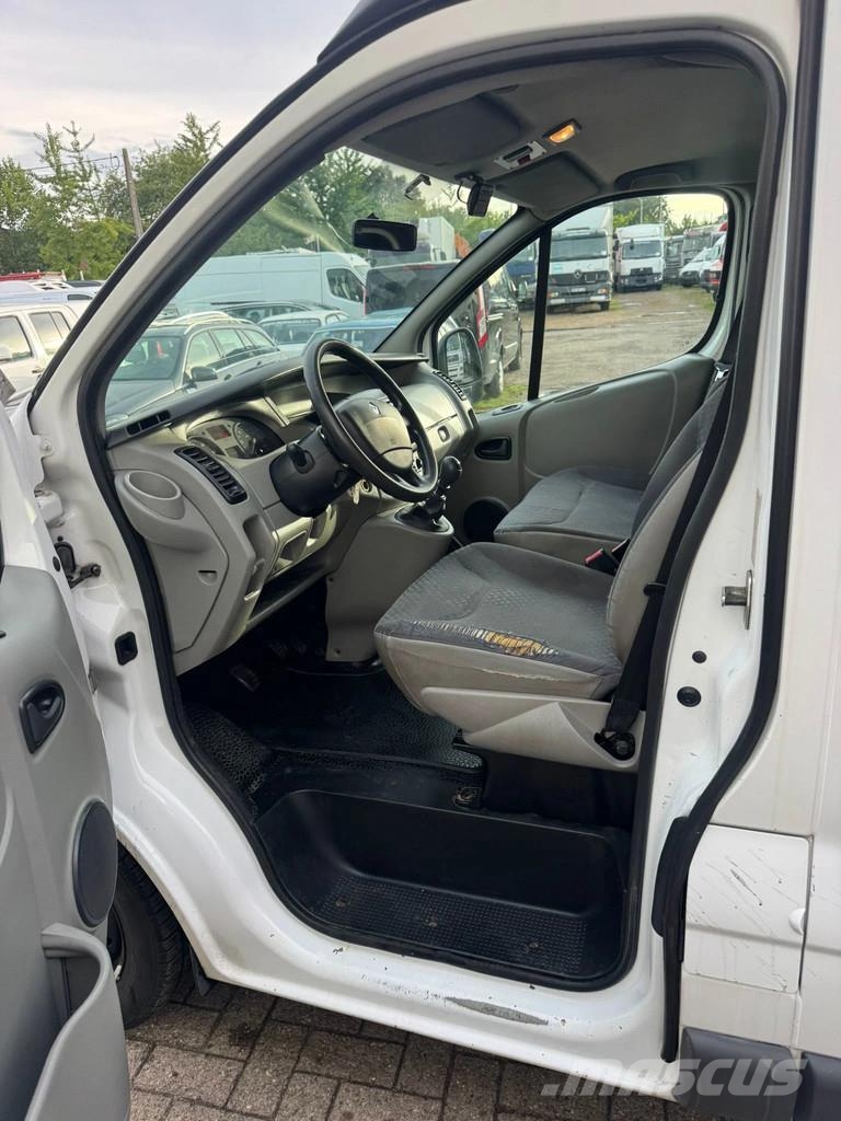 Renault Trafic **BELGIAN ORIGINE-AIRCO** Ambulancias
