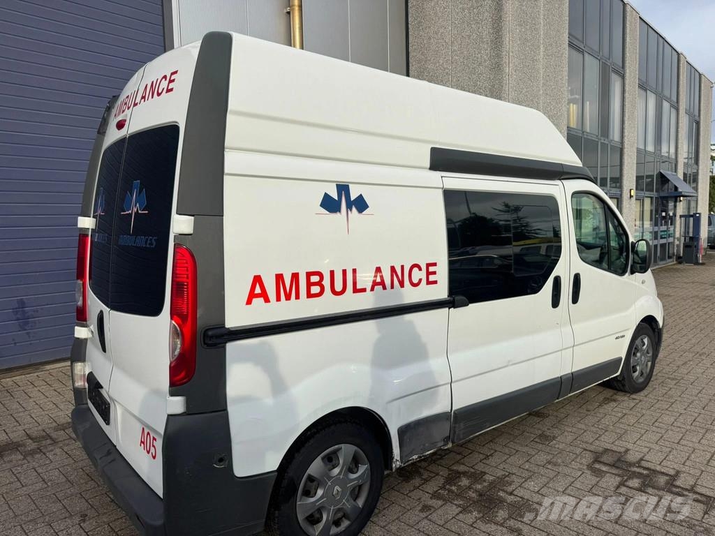 Renault Trafic **BELGIAN ORIGINE-AIRCO** Ambulancias