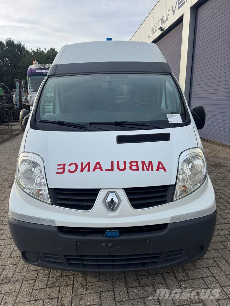 Renault Trafic **BELGIAN ORIGINE-AIRCO** Ambulancias