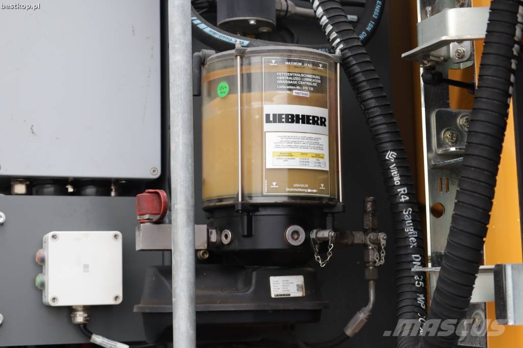 Liebherr A 918 Compact Wielgraafmachines