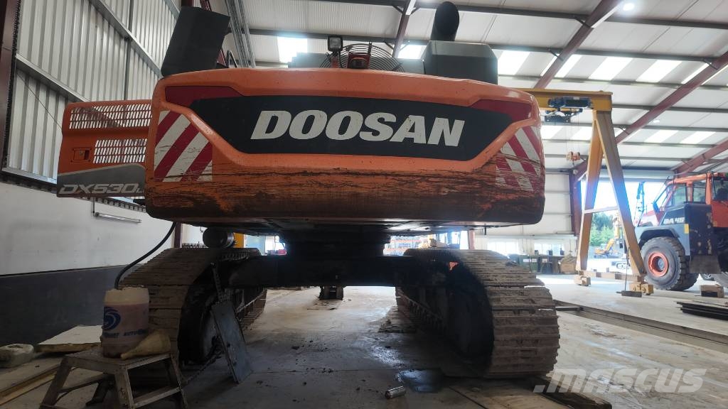 Doosan DX 530 LC-5 Roomikekskavaatorid