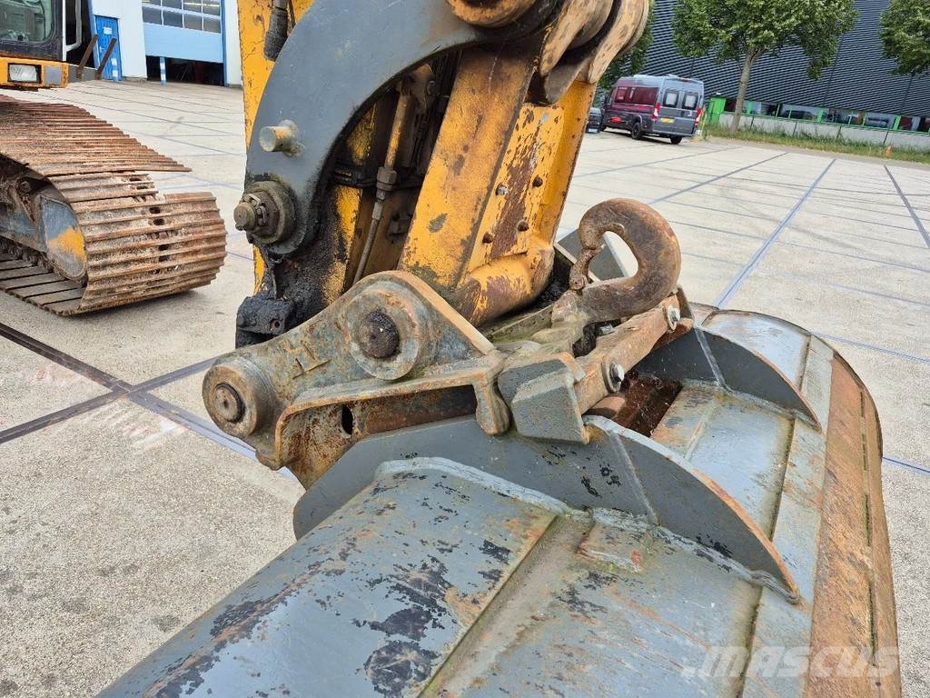 Liebherr r932hdsl litronic Escavadoras de rastos