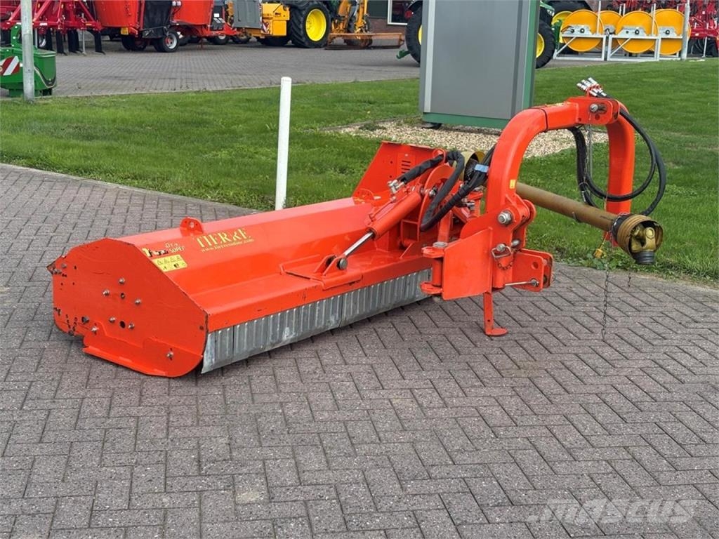  TIERRE TCL200 KLEPELMAAIER Мульчирователи