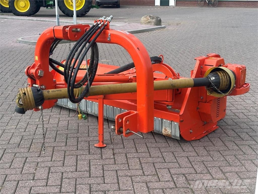  TIERRE TCL200 KLEPELMAAIER Мульчирователи