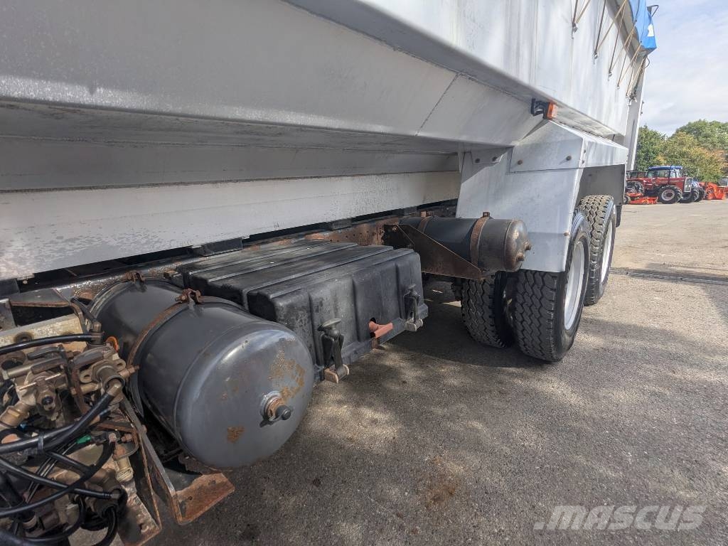 Renault KERAX 370 DTI Tipper trucks