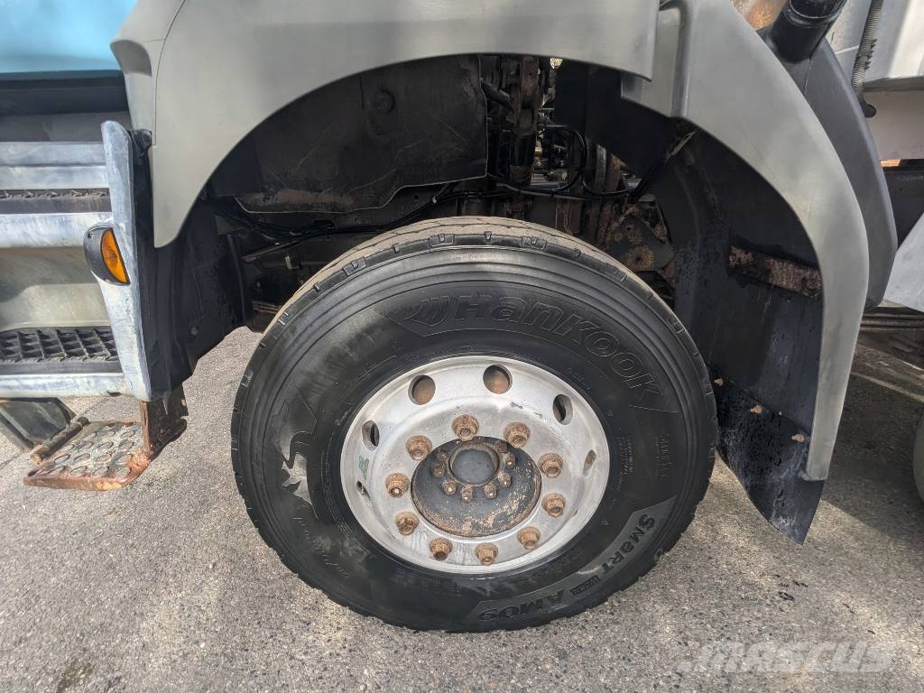 Renault KERAX 370 DTI Tipper trucks