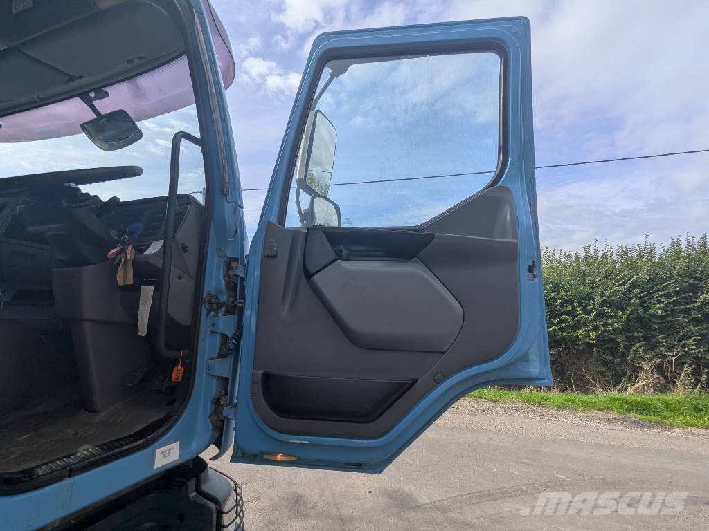 Renault KERAX 370 DTI Tipper trucks