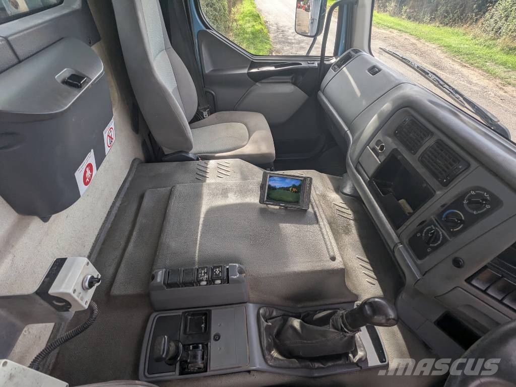 Renault KERAX 370 DTI Tipper trucks