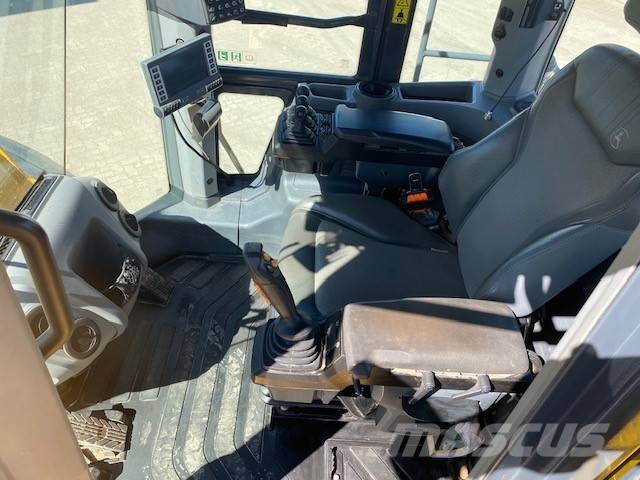 John Deere 744 P SW Vorber. 3. Kreis, MIETE/RENTAL (12002125) Wheel loaders