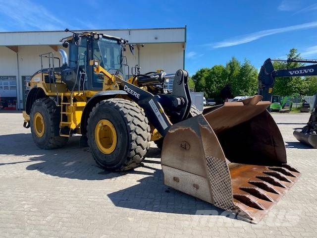 John Deere 744 P SW Vorber. 3. Kreis, MIETE/RENTAL (12002125) Wheel loaders