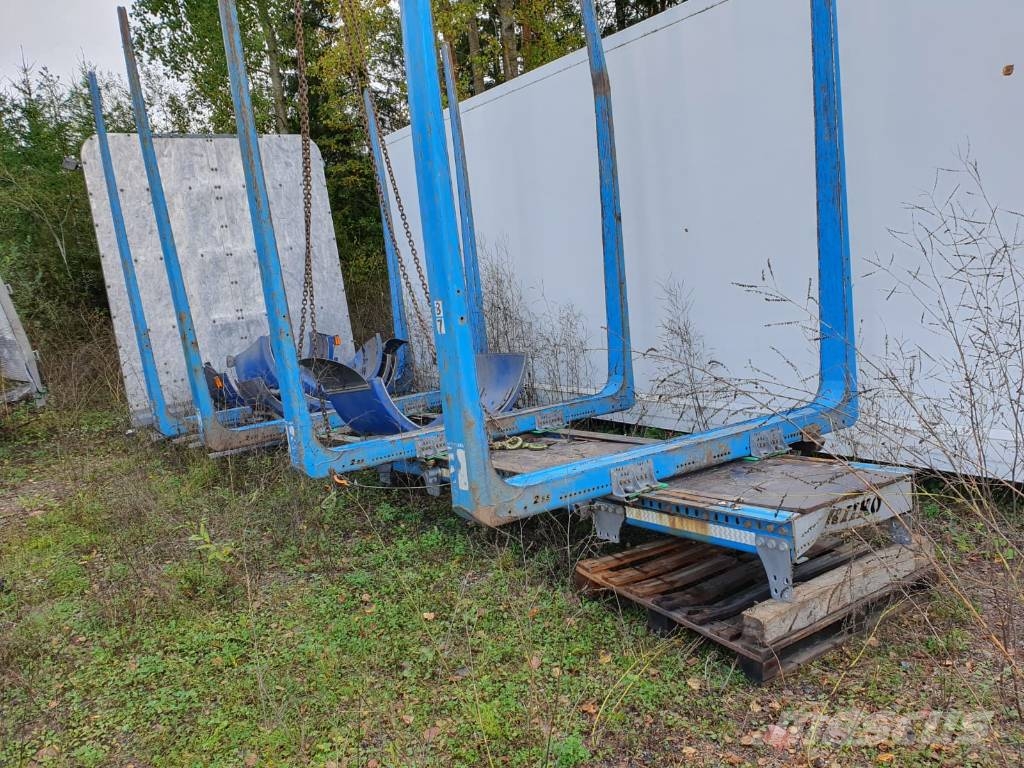 Riiko puutavaravarustus 4.aks siirtoautoon Klanicové opleny