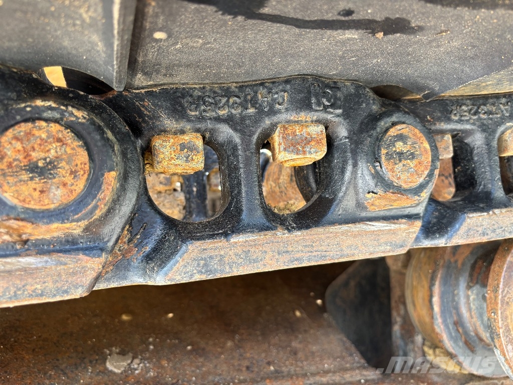 CAT 325 D L NEW UNDERCARRIAGE Gravemaskiner på larvebånd