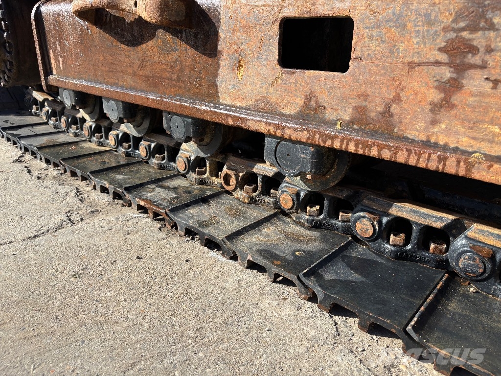 CAT 325 D L NEW UNDERCARRIAGE Gravemaskiner på larvebånd