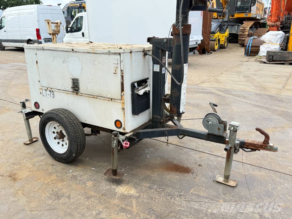 MQ LT12D - CE + EPA / Good Overall Condition Mobiele lichtmasten